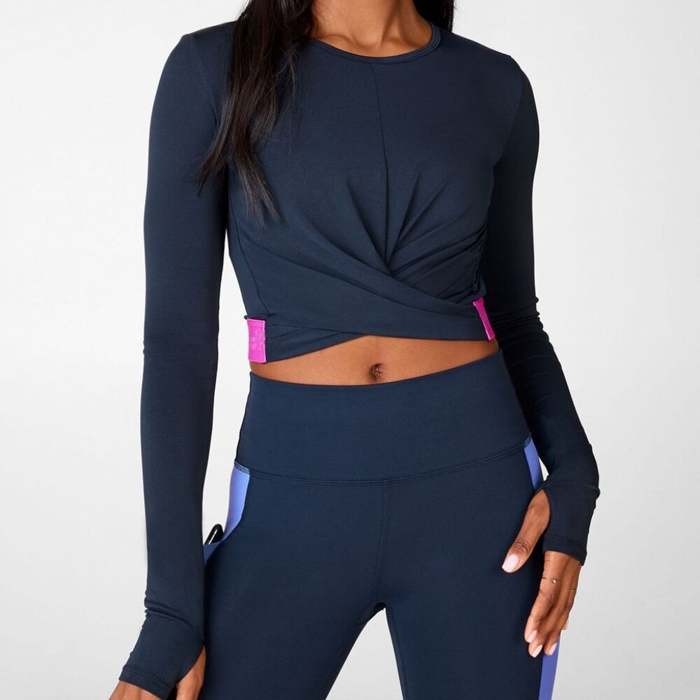 Fabletics Pia Front Twisted Long Sleeve Top -- Size Small
